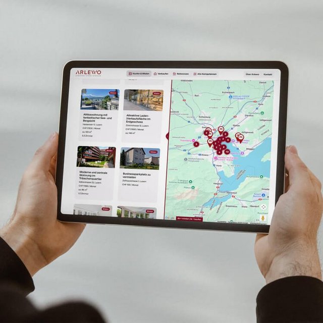 Responsive Immobilien-Website auf Smartphone & Desktop – Webentwicklung durch Violetta für Arlewo