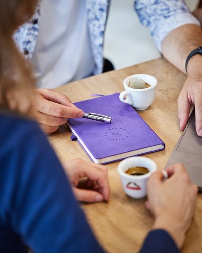Einen Kaffee trinken mit der Webdesign Agentur